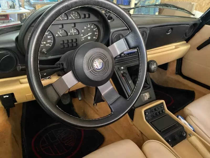 11250583_10_1 Aus gesundheitlichen Gründen müssen wir uns leider von unserem geliebten Alfa Romeo 2000 Cabriolet trennen. Das Schmuckstück wur