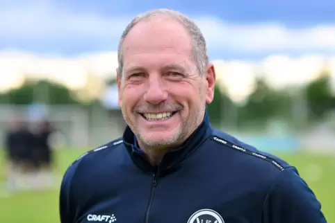 Jochen Müller bestritt 97 Bundesliga- und 23 Zweitligaspiele für den SV Waldhof Mannheim.