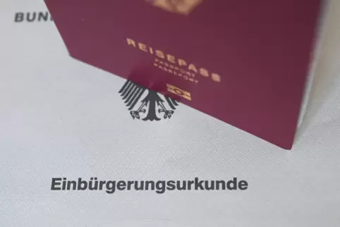 Zahl der Einbürgerungen in NRW erreicht neuen Höchsstand