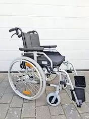Alu-Leichtgewicht, Serie »Moly« Modell 2.920 UHC GmbH, gekauft im November 2025, wenig benützt. Abzuholen in NW  € 400,00