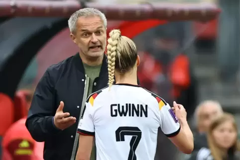 Giulia Gwinn und Christian Wück 