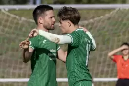 Mit dem Modus nicht einverstanden: VfR-Coach Müller (links).