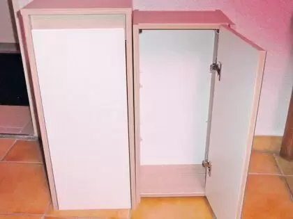 11252332_10_1 2 Hängeschränkchen für WC oder Bad, Holzoptik 67 bzw. 73 cm, 30cm tief mit passendem Spiegel, neuwertiger Zustand. VHB 200, Abho