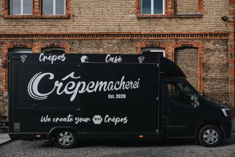 Seit Anfang 2024 geh&ouml;rt auch der Verkaufswagen &bdquo;Charly&ldquo; dazu. 