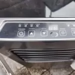 Jetzt an den Sommer denken; mobiles Klimagerät von Clatronic, recht wenig im Einsatz gewesen. Mit Zubehörteilen wie Schlauch und
