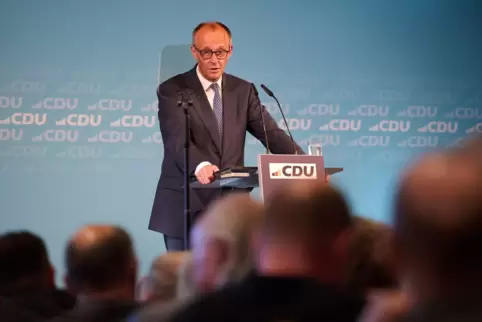 Bundeskanzler Merz beim Jubiläum des Neheim-Hüstener Programms