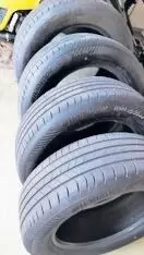 4 Sommerreifen Hankook ion Gt Suv Die Reifen sind von einem Neuwagen und sind nur 80 Km gelaufen Dot 41-25