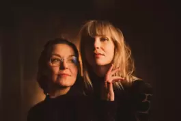 Das schwedische Duo Shtoltse Lider kommt am 5. Juni.