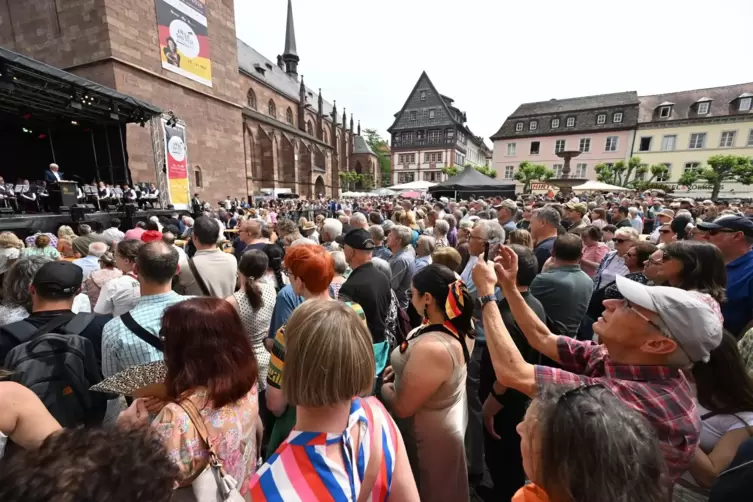 Bundespr&auml;sident Steinmeier er&ouml;ffnet &laquo;Fest der Demokratie&raquo;