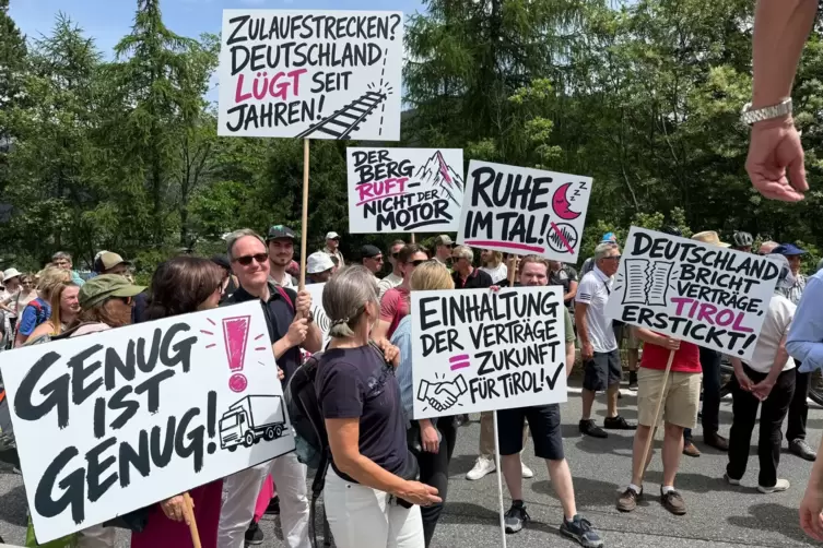 Demonstration und Totalsperre auf Brennerautobahn