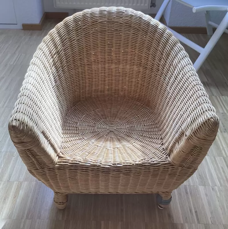 11253418_10_1 Gut erhaltene BeSafe iZi flex (20,- €) und Britax Römer Trifix (10,- €) sowie ein Kinderkorbsessel (10,- €) in Landau abzugeben.