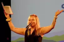 Sinah Aline Clos sorgt in beim Landesfinale in Kaiserslautern für große Emotionen.