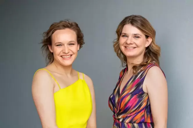 Monika Abel (Sopran, rechts) und Isabelle Klein (Klavier) gestalteten im Stadtmuseum Kaiserslautern einen Liederabend mit Werken
