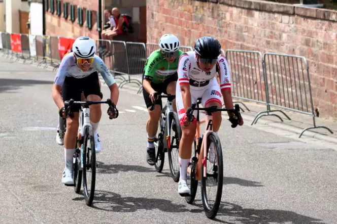 Hannah-Franziska Brand (r.) hing noch eine Trainingsrunde dran.