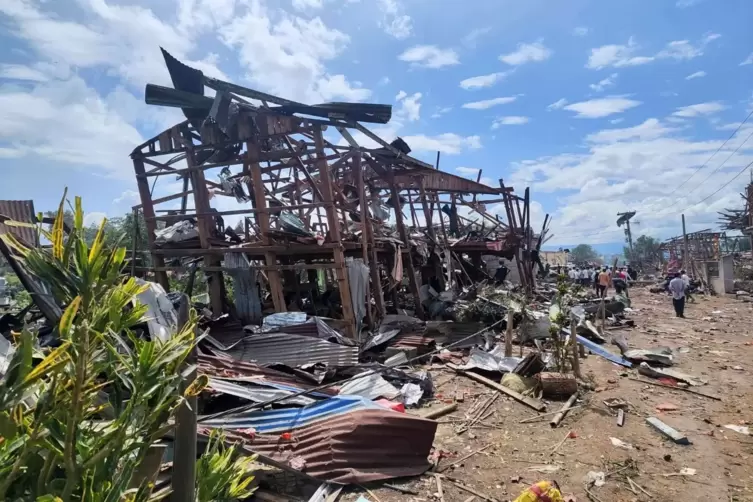 Nach Explosion von Munitionslager in Myanmar