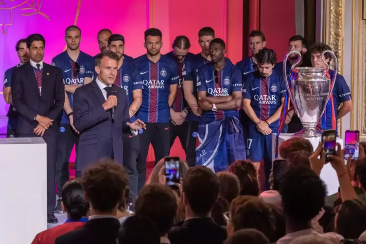 Nach dem Finale zwischen Paris Saint-Germain - FC Arsenal