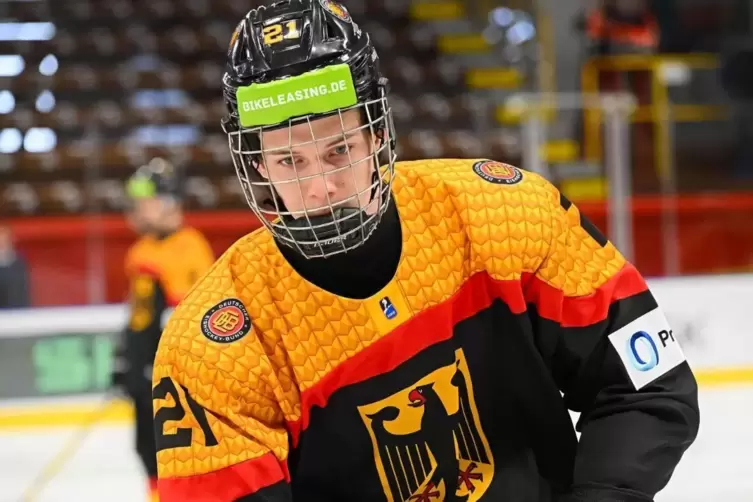 Das Turnier l&auml;uft nicht gut: Darian Rolsing bei der deutschen Junioren-Nationalmannschaft.