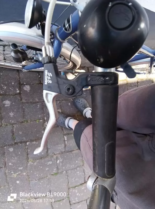 11253549_10_1 Marken Mountainbike mit 26-Zoll Rädern. Es sind leichte Gebrauchspuren vorhanden. Shimano Nexus 7- Gang Nabenschaltung und Brems