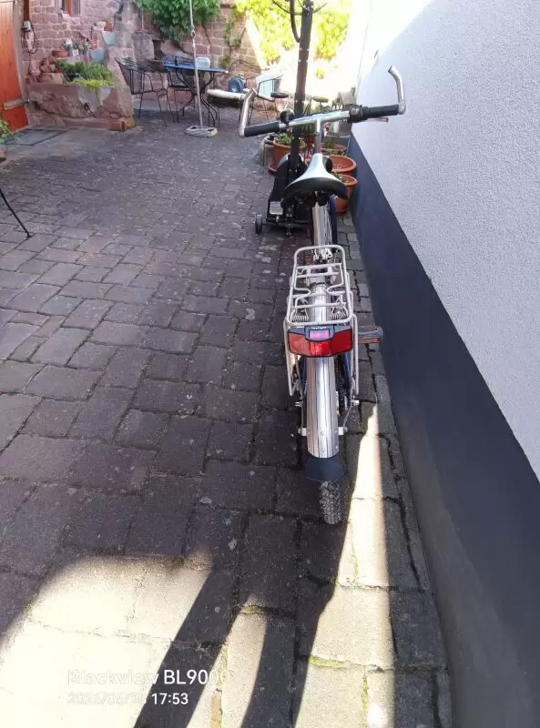 11253549_10_1 Marken Mountainbike mit 26-Zoll Rädern. Es sind leichte Gebrauchspuren vorhanden. Shimano Nexus 7- Gang Nabenschaltung und Brems