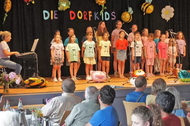 Die Dorfkids gaben im Bürgerhaus Althornbach ihr erstes eigenes Konzert vor großem Publikum.