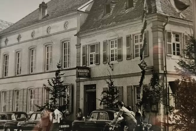 Das Weiße Lamm an der Ecke Hauptstraße/Mühlstraße hat aufregende Zeiten erlebt.