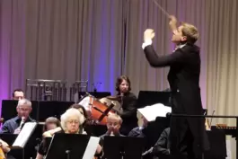 Gastdirigent Olivier Pols leitete das Sinfonieorchester des Landkreises Kaiserslautern. 