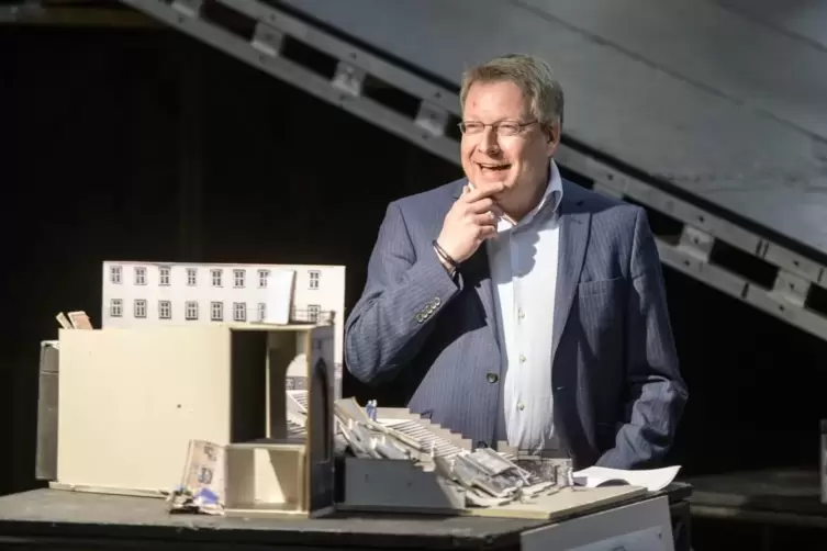 Passte dem Bezirksverband nicht als k&uuml;nstlerischer Leiter des Pfalztheaters: Johannes Beckmann.