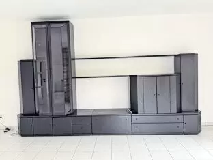 Einzelne Module 40, 80, 100 cm, Gesamtmaß 380 cm, Esche schwarz, Marke Hülsta, mit Innenbeleuchtung, 99€ an Selbstabholer,