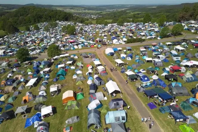 Vorbereitung auf Open-Air-Festival »Rock am Ring«