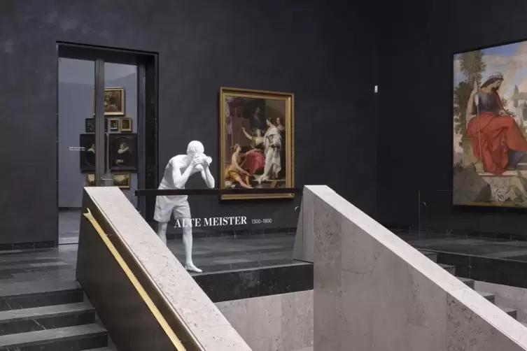 Museumssightseeing: Figur &bdquo;Der Untersucher&ldquo;.