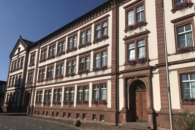 Im Herbst entscheidet sich, ob die bisherige Stadtspitze auch im kommenden Jahr die Verantwortung im Pirmasenser Rathaus tragen