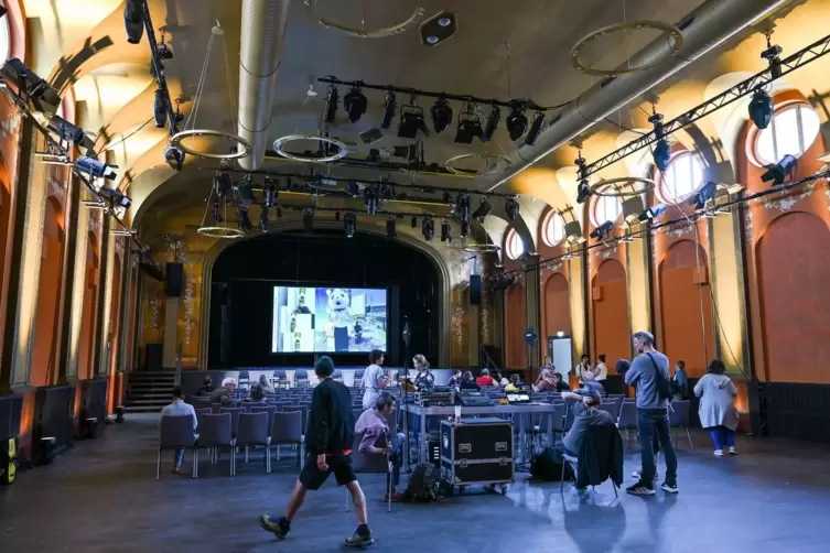 Pressetermin der Volksb&uuml;hne zu Spielzeit 2026/27
