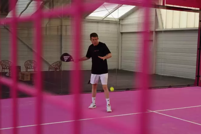 Wie stark ist Dominique Heintz im Padel? »Gut«, sagt er.
