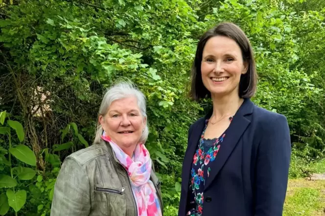 Johanna Kunzendorff (rechts), die Vorsitzende der FWG Kernstadt, und ihre Stellvertreterin Nicole Ranke.