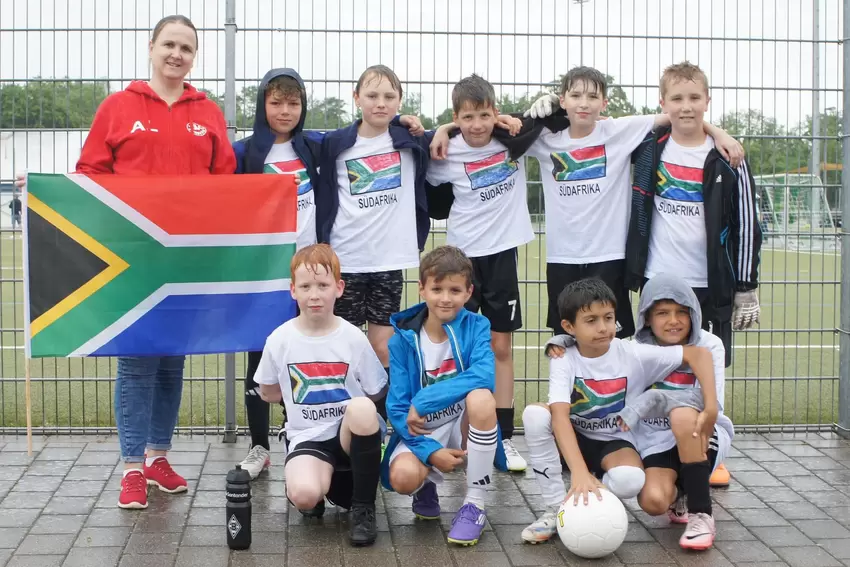 Team Südafrika, Gruppe A (GS Kirrberg), vorne von links: Magnus Bernd, Mats Klasen, Justus Ruffing, Max Armbruster. Hinten von l