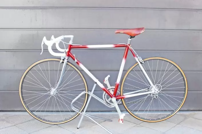 Hersteller wie Bianchi, Colnago, Cinelli, Gios, Eddy Merckx, Pinarello, De Rosa, Ciöcc usw. Auch Zubehör