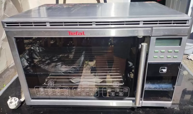 11253956_10_1 Modell Vitadelice; ein Multitalent für die gesunde Küche mit 18 automatischen Programmen, die das Garen, Braten und Backen er