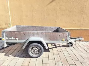 11254170_10_1 zulässiges Gesamtgewicht 750 kg. Leichte Mängel. TÜV abgelaufen