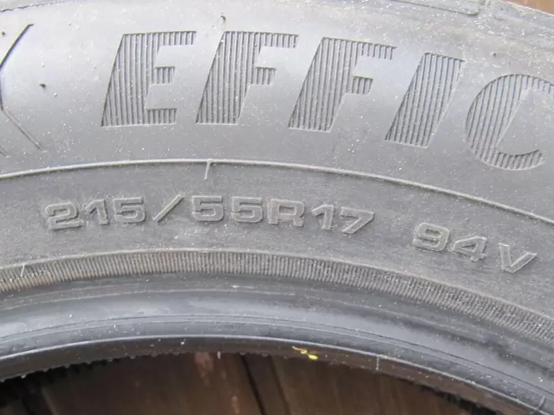 11254254_10_1 Goodyear Effizient, 215 / 55 R17 94 V, DOT H33R JCCR 0121, nur 1846 km gefahren, wegen Umrüstung zu verkaufen Landau, nur Abholu