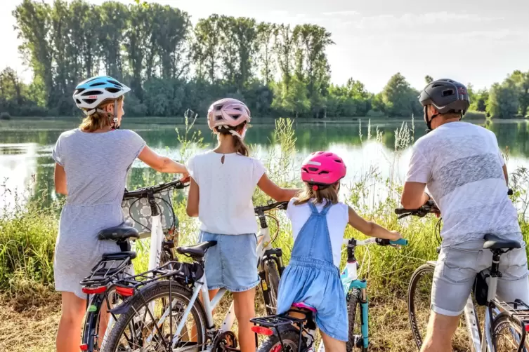 Am Wasser radeln: Rheinschleife f&uuml;r Genie&szlig;er.