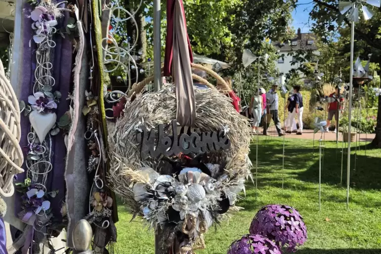 Der erste Gartenmarkt des Jahres im Rosengarten Zweibr&uuml;cken