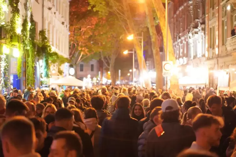 Kulturfest mit gro&szlig;er Strahlkraft: Bei der letzten Ausgabe des Nachtwandels wurden erneut gut 25.000 Besucher gez&auml;hlt. 