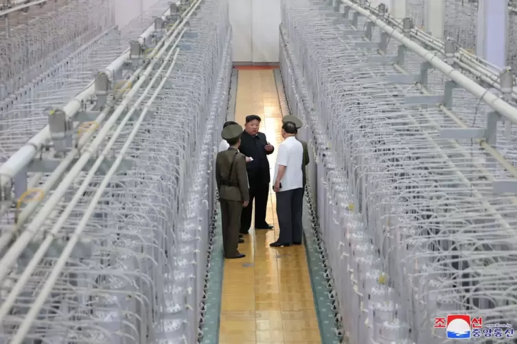 Nordkoreas Machthaber Kim inspiziert Urananreicherungsanlage