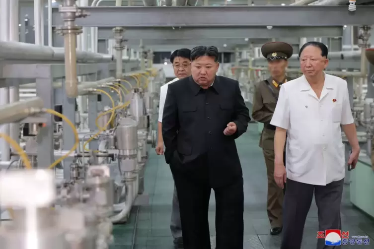 Nordkoreas Machthaber Kim inspiziert Urananreicherungsanlage
