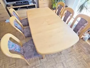 11254347_10_1 Verkaufe Esstisch mit 6 Stühlen aus Massivholz, 1,90 x 1,30 m, Ausführung Buche mit Ausziehfunktion auf 2,30 x 1,30 m, 2 Einlege