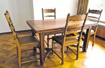 11254576_10_1 aus den 1950ern, Eiche massiv, Marke »Castle Furniture«, sehr hochwertig, Tischmaße 145x83, Stühle mit Leder bezogen, auch einze