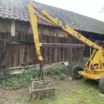 11254522_10_1 Voll funktionsfähig - Altersentsprechender Zustand - Baujahr 1976 -Zubehör: Mistzange mit Einlegebleche, Baggerlöffel - Der Lade