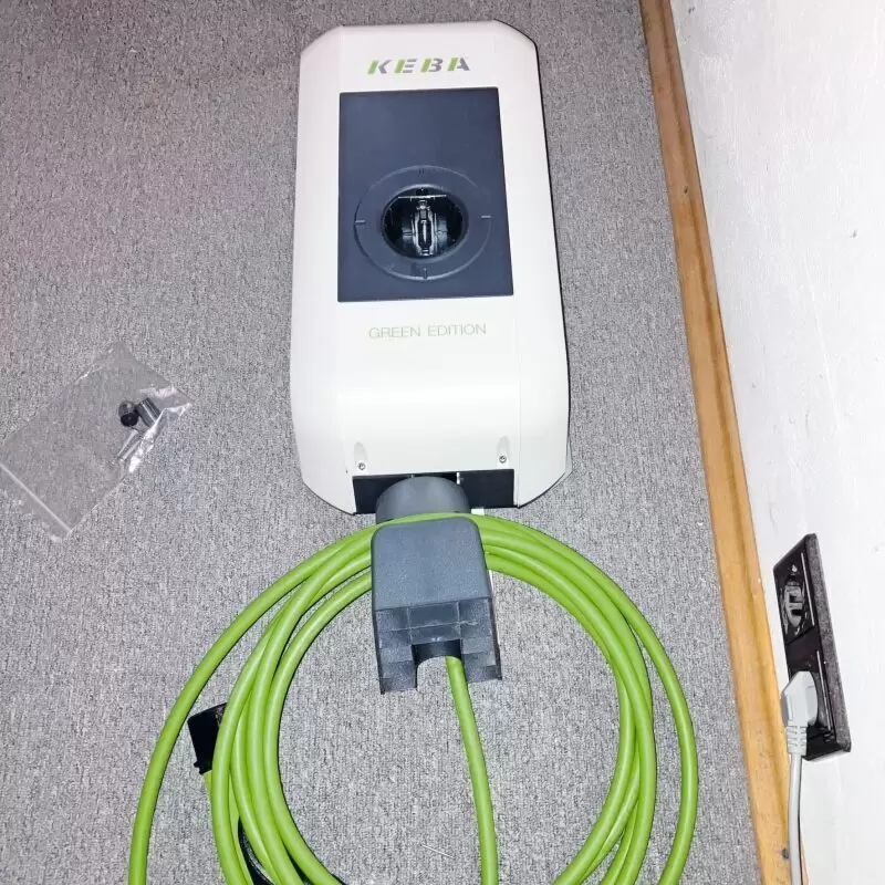11254259_10_1 Verkaufe meine Keba Wallbox, vier Jahre alt nur privat genutzt. a- series, Typ2 Stecker, 16A Absicherung 6m Kabel, 3-phasig. VHB