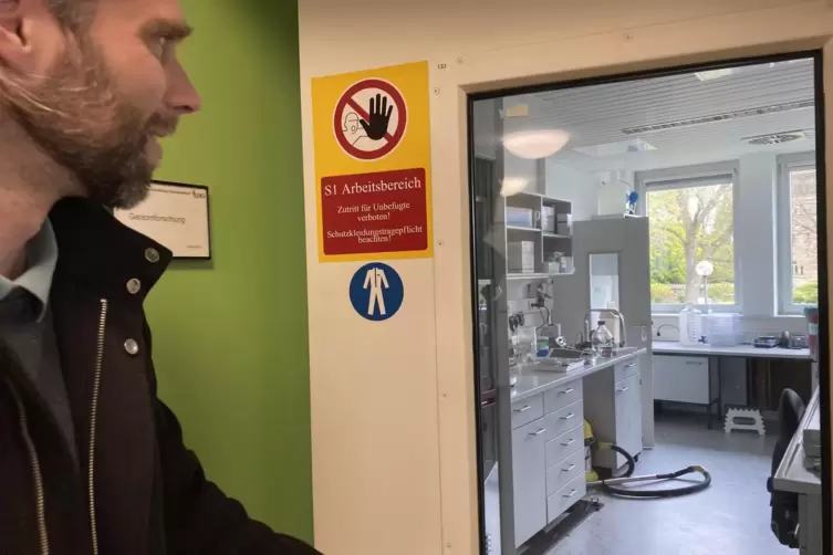 Blick in ein Labor des Julius K&uuml;hn-Instituts am Geilweilerhof: Hier d&uuml;rfte gentechnisch gearbeitet werden. Gentechnik wird in de
