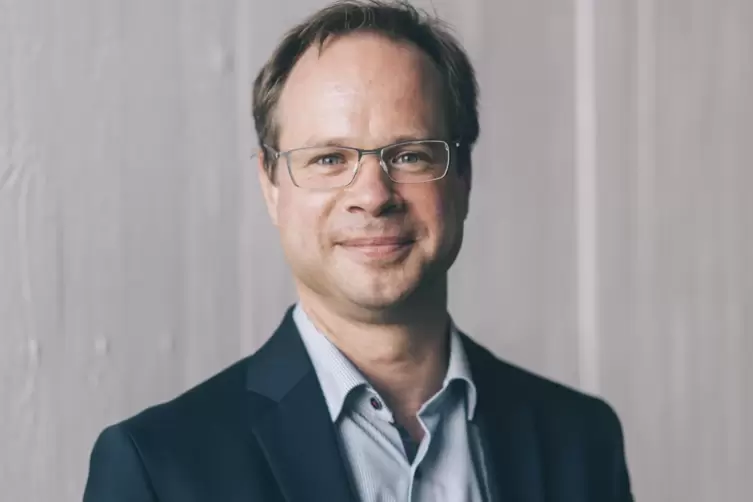 Museumsdirektor Ren&eacute; Zechlin. 